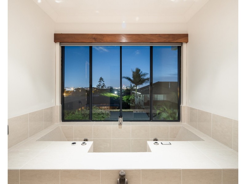 9 Aloe Street, Wavell Heights QLD 4012