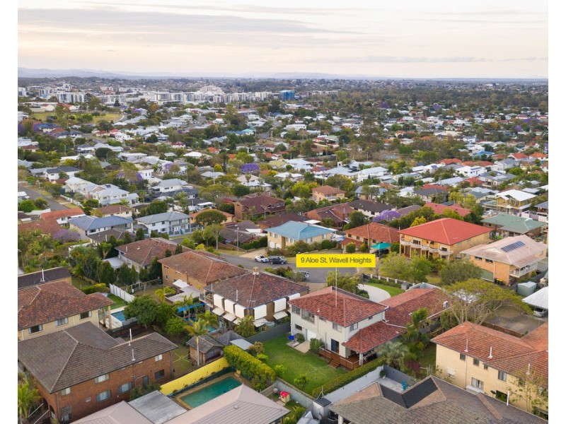 9 Aloe Street, Wavell Heights QLD 4012