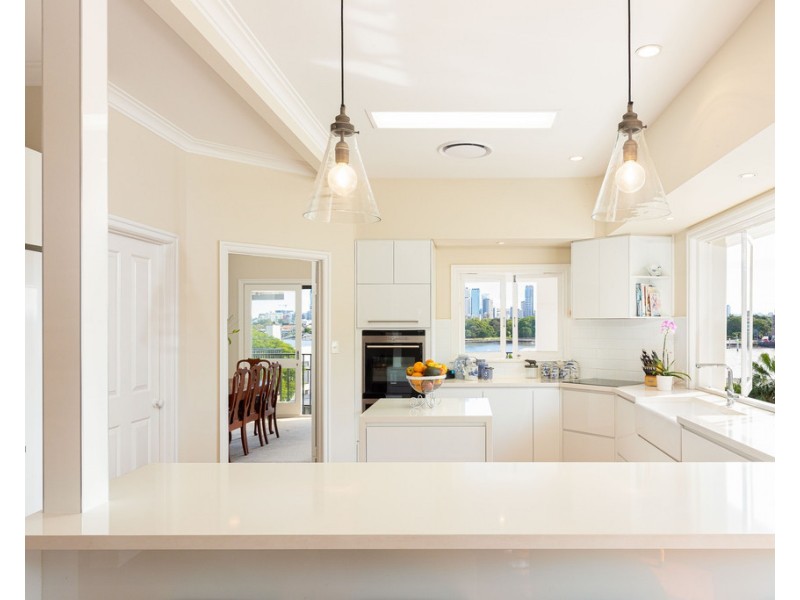 23 Wendell Street, Norman Park QLD 4170