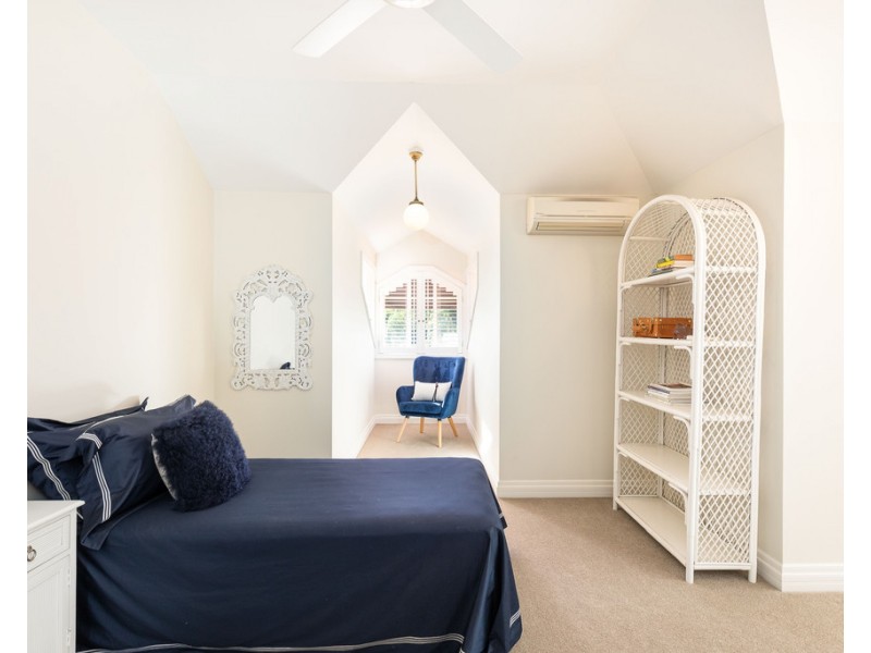 23 Wendell Street, Norman Park QLD 4170