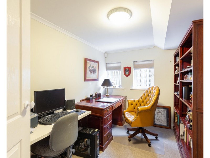 23 Wendell Street, Norman Park QLD 4170