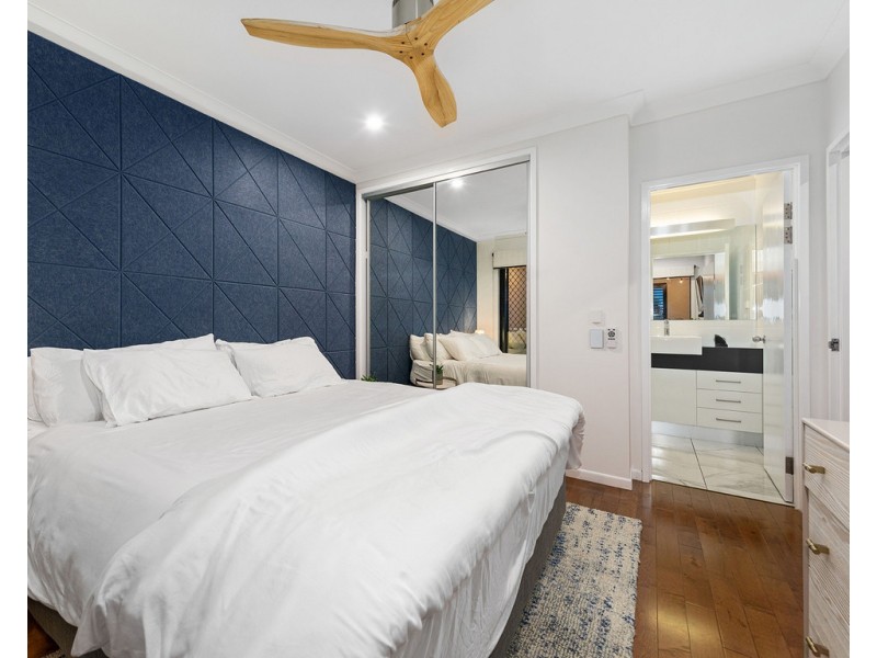 15/70 Norman Crescent, Norman Park QLD 4170