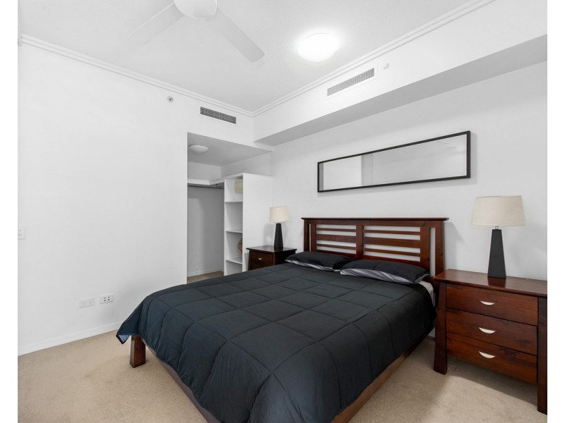 11502/8 Harbour Road, Hamilton QLD 4007