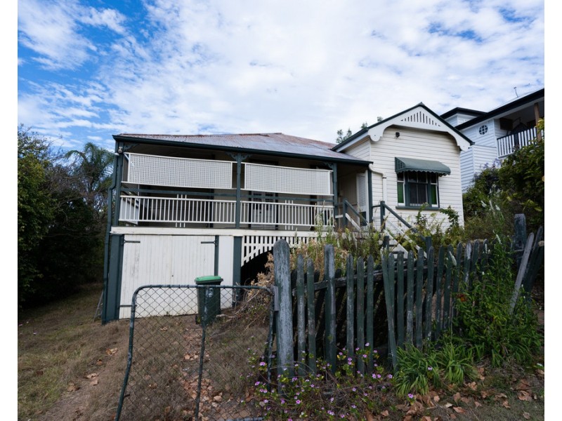 33 Oakwal Terrace, Windsor QLD 4030