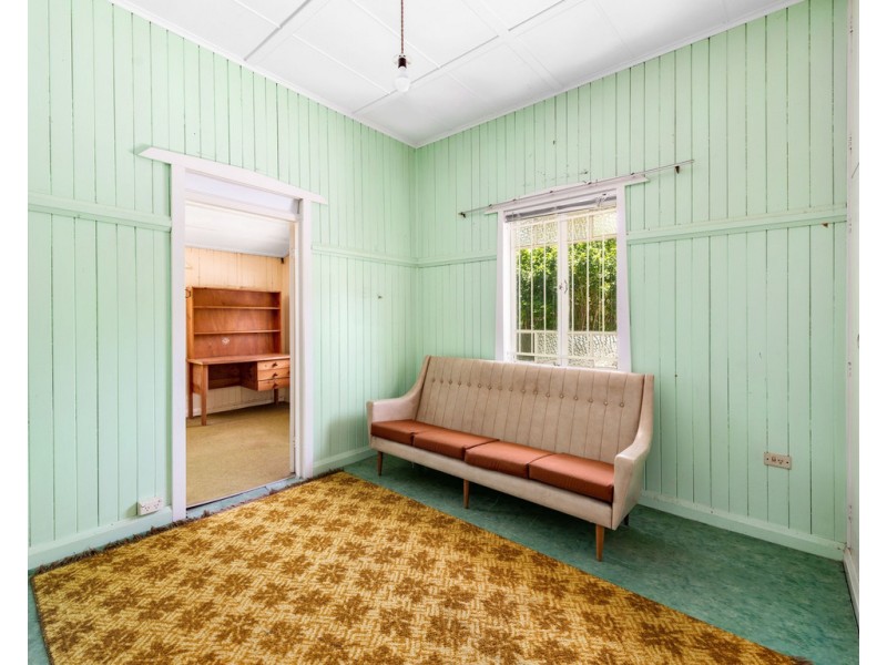 19 Frobisher Street, Ashgrove QLD 4060