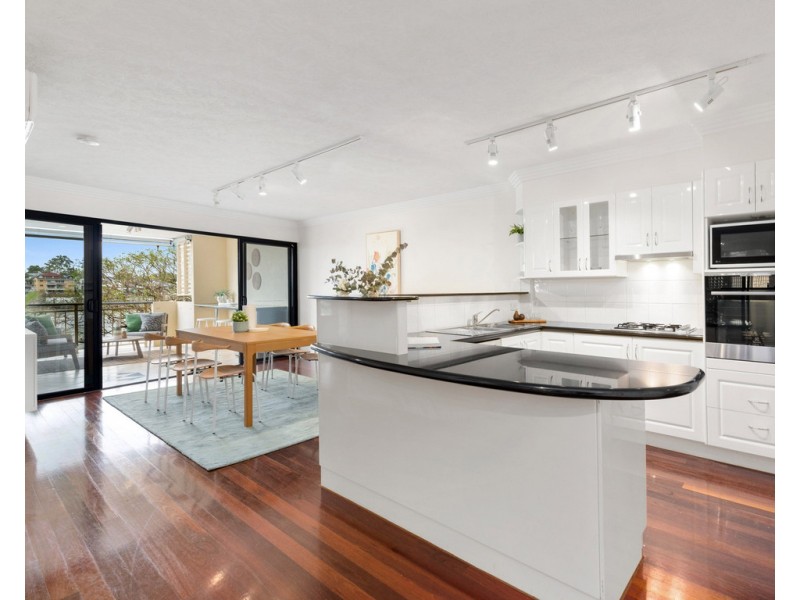 22/118 Oxlade Drive, New Farm QLD 4005