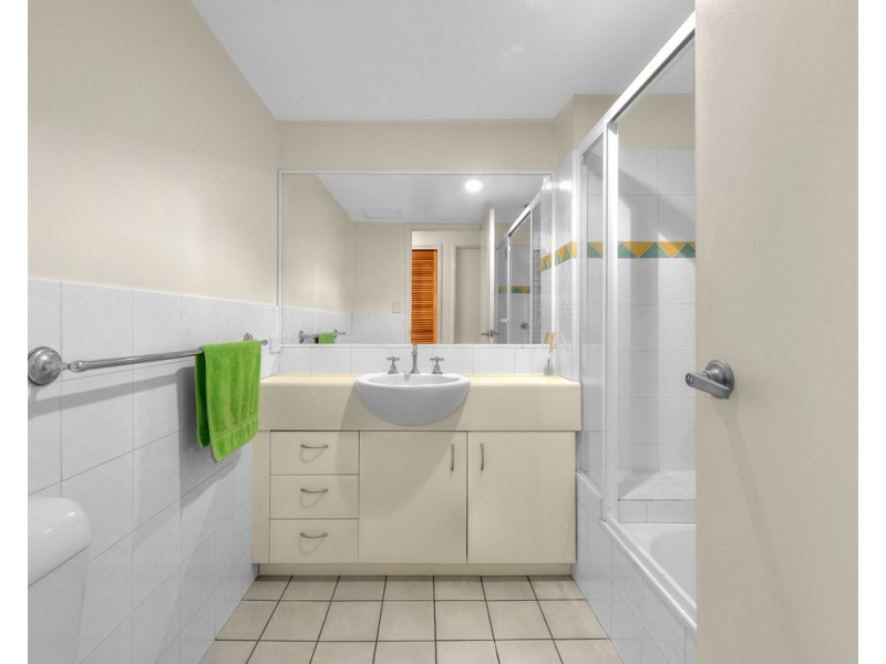 7/175 Merthyr Road, New Farm QLD 4005