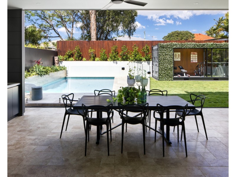 39 Ormuz Road, Yeronga QLD 4104