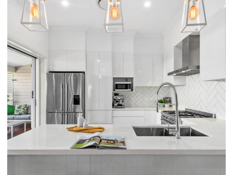 39 Whytecliffe Street, Albion QLD 4010