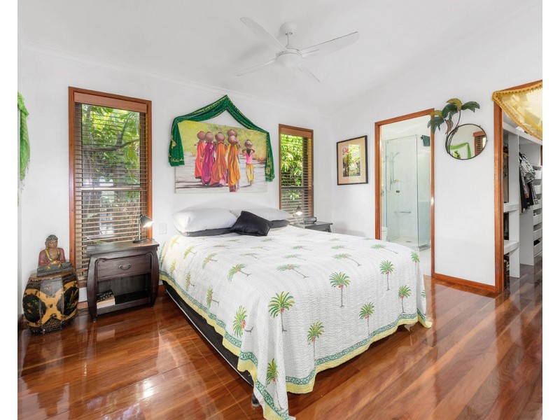 131 College Road, Karana Downs QLD 4306