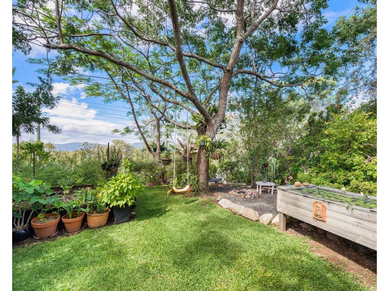 131 College Road, Karana Downs QLD 4306