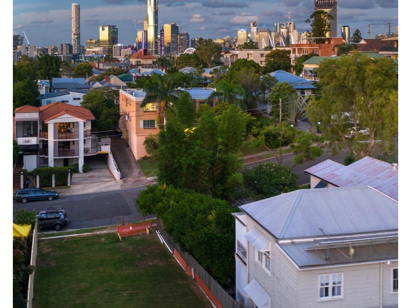 16 Jones Street, Highgate Hill QLD 4101