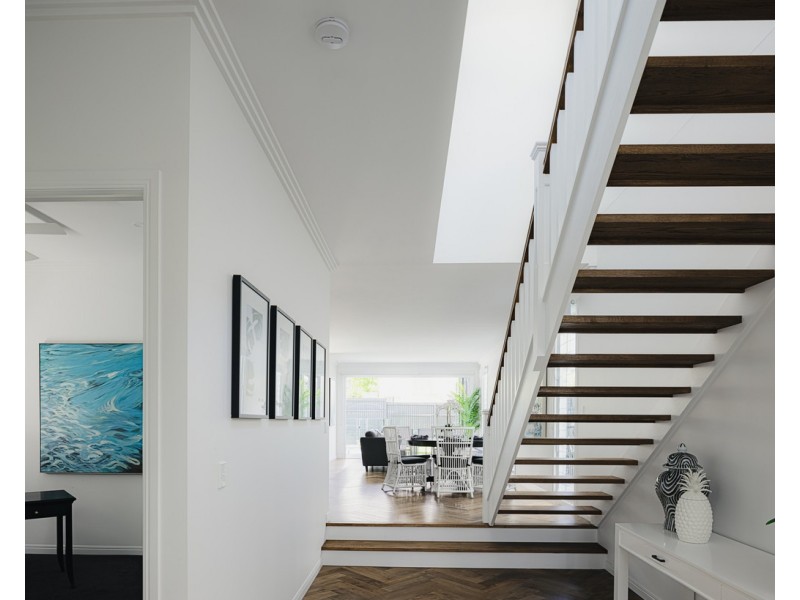 66 Longfellow Street, Norman Park QLD 4170