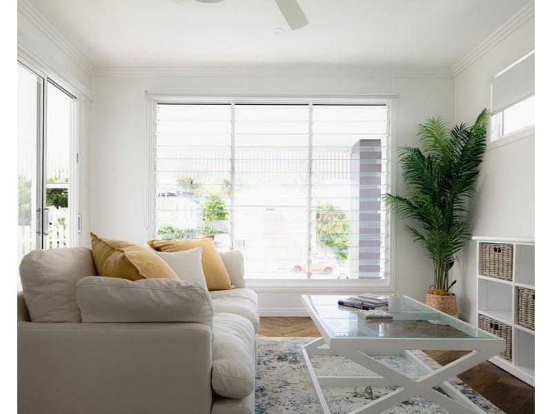 66 Longfellow Street, Norman Park QLD 4170