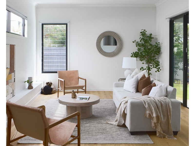 70 Longfellow Street, Norman Park QLD 4170