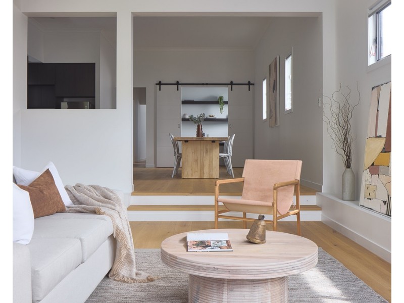 70 Longfellow Street, Norman Park QLD 4170