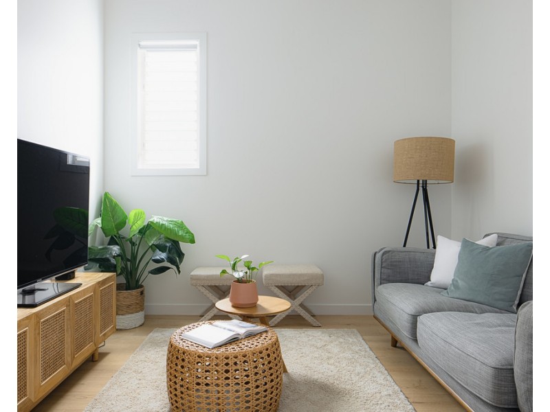 70 Longfellow Street, Norman Park QLD 4170