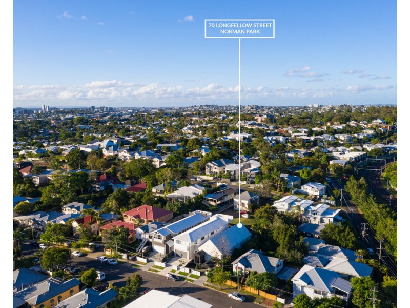 70 Longfellow Street, Norman Park QLD 4170