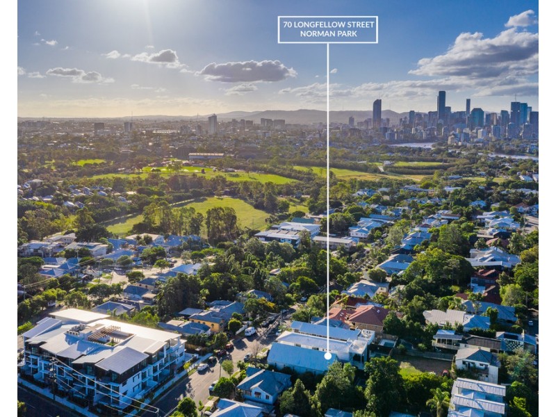 70 Longfellow Street, Norman Park QLD 4170