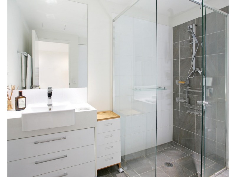 2105/8 Lochaber Street, Dutton Park QLD 4102