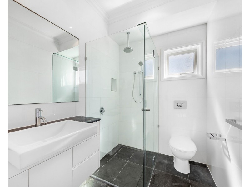 63 Cracknell Road, Annerley QLD 4103