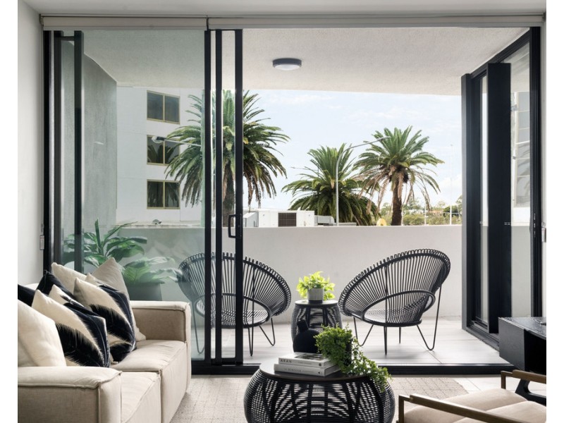 202/8 Hunt Street, Hamilton QLD 4007