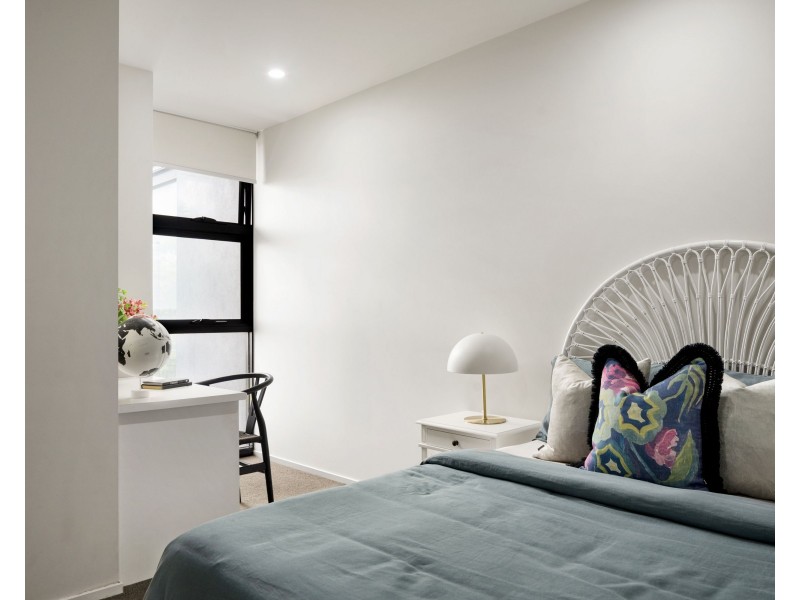 202/8 Hunt Street, Hamilton QLD 4007