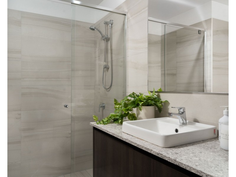 202/8 Hunt Street, Hamilton QLD 4007