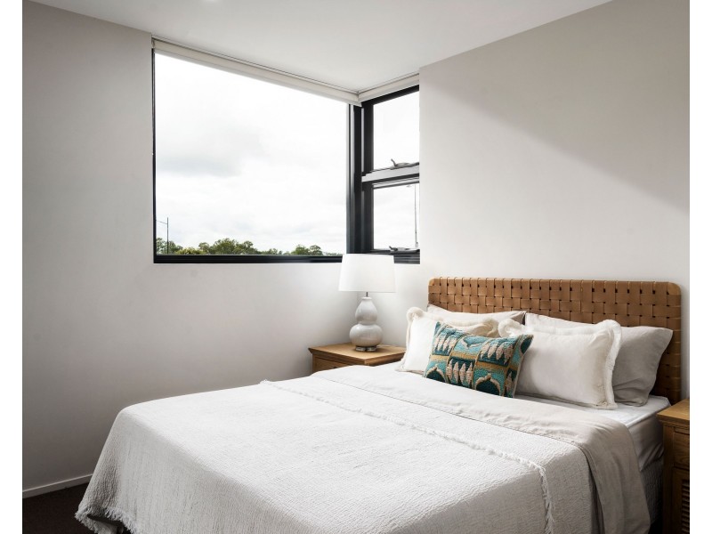 202/8 Hunt Street, Hamilton QLD 4007