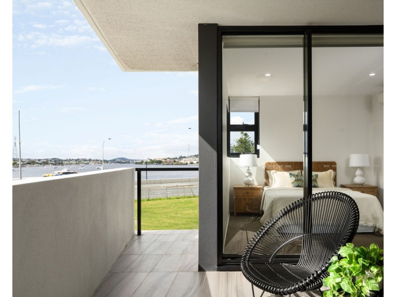 202/8 Hunt Street, Hamilton QLD 4007