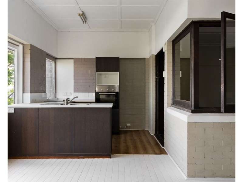 11 Dickson Terrace, Hamilton QLD 4007