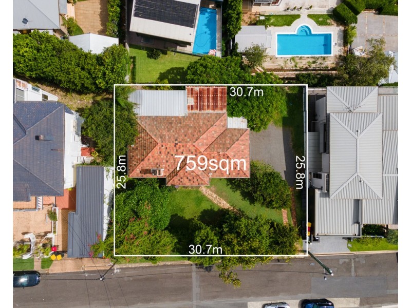 11 Dickson Terrace, Hamilton QLD 4007