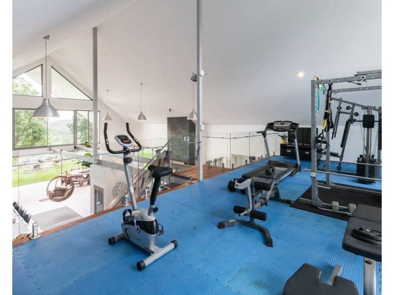 753 Clear Mountain Road, Clear Mountain QLD 4500