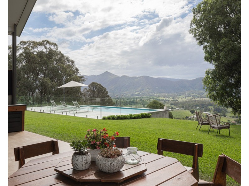 753 Clear Mountain Road, Clear Mountain QLD 4500