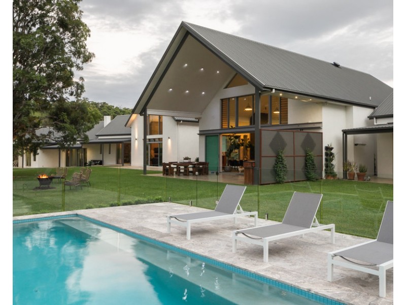 753 Clear Mountain Road, Clear Mountain QLD 4500