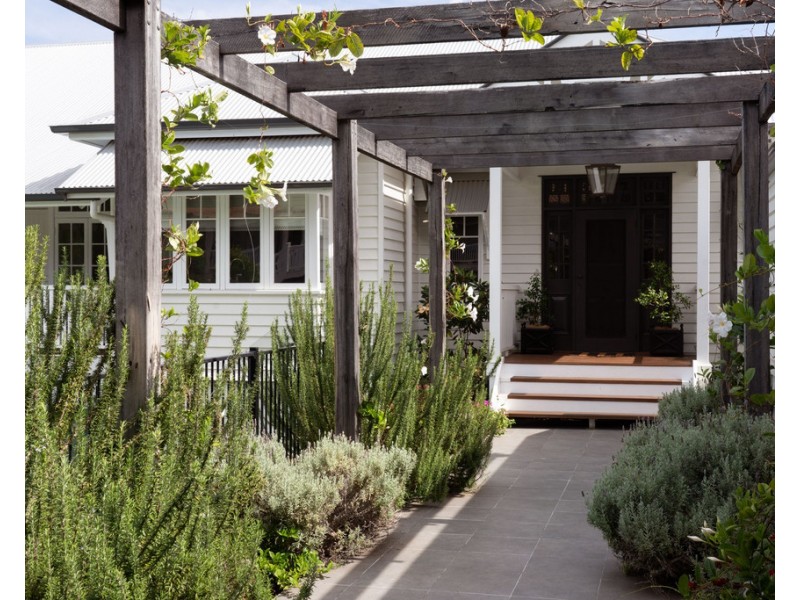 2 Inverness Street, Ascot QLD 4007