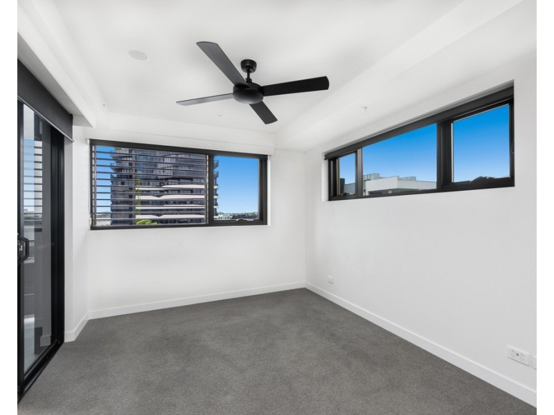 808/71 Doggett Street, Newstead QLD 4006
