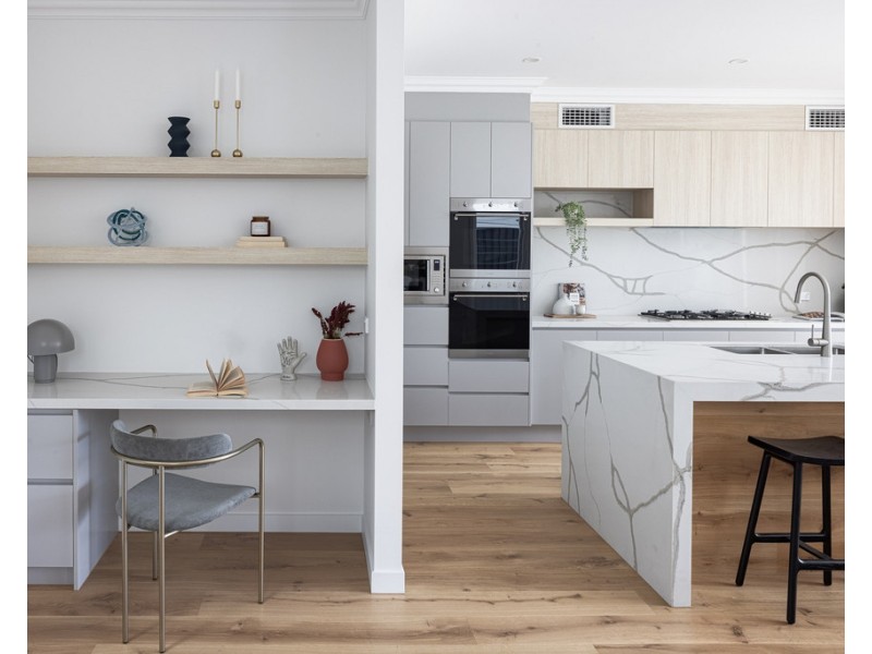 68 Longfellow Street, Norman Park QLD 4170