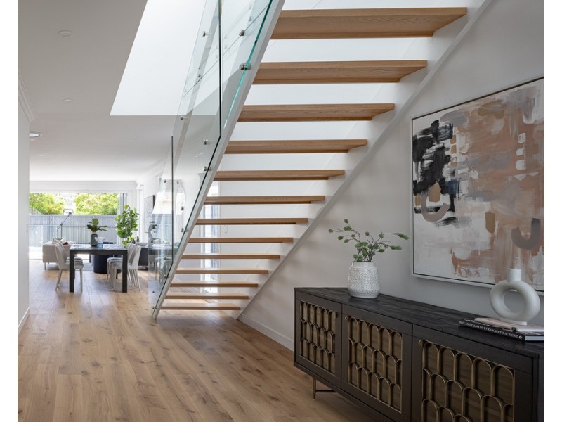 68 Longfellow Street, Norman Park QLD 4170