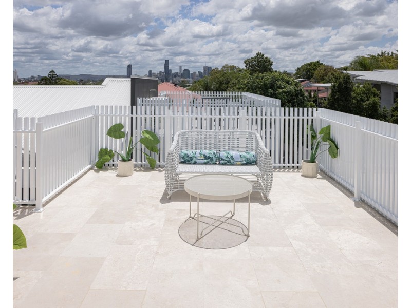 68 Longfellow Street, Norman Park QLD 4170