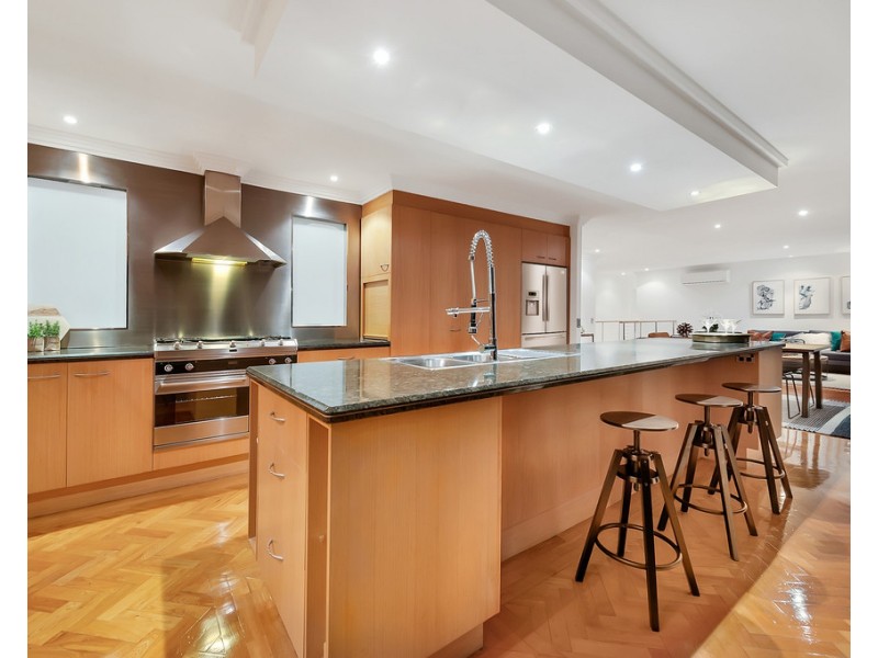 41 Langside Road, Hamilton QLD 4007