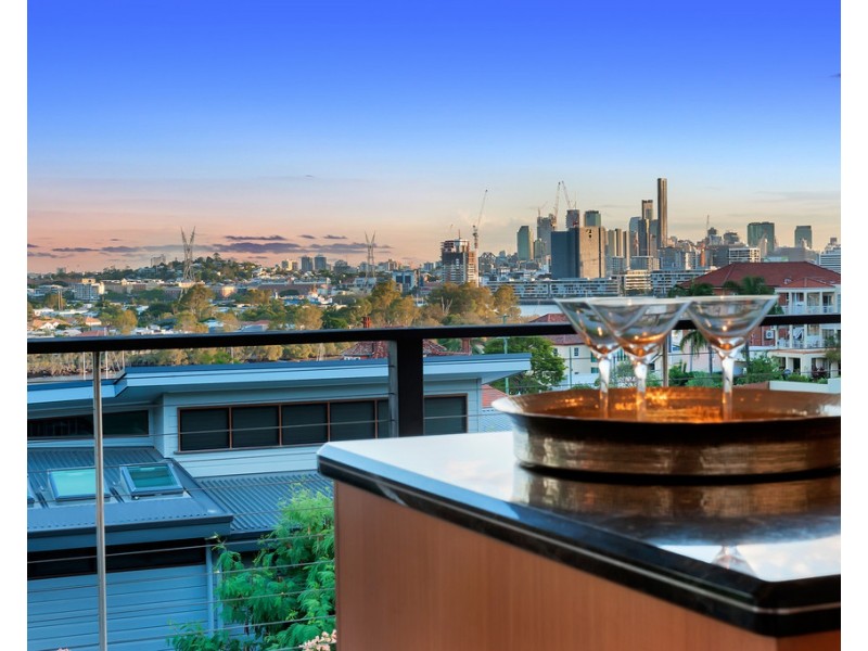 41 Langside Road, Hamilton QLD 4007