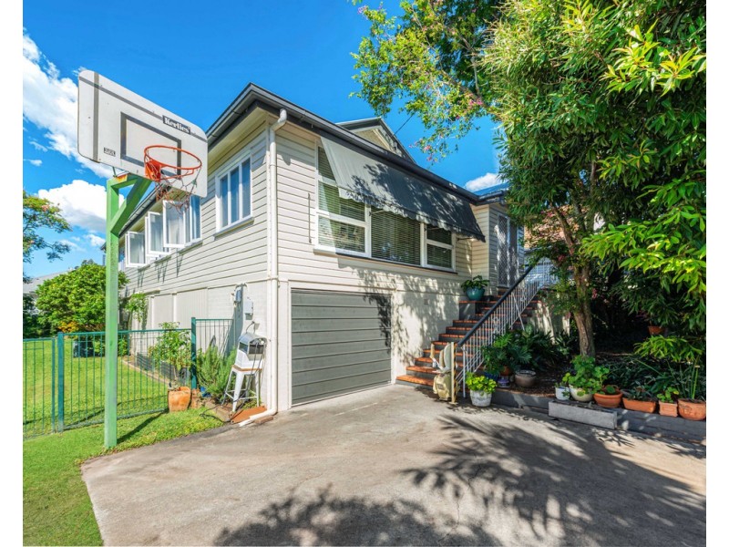 125 Alexandra Road, Clayfield QLD 4011