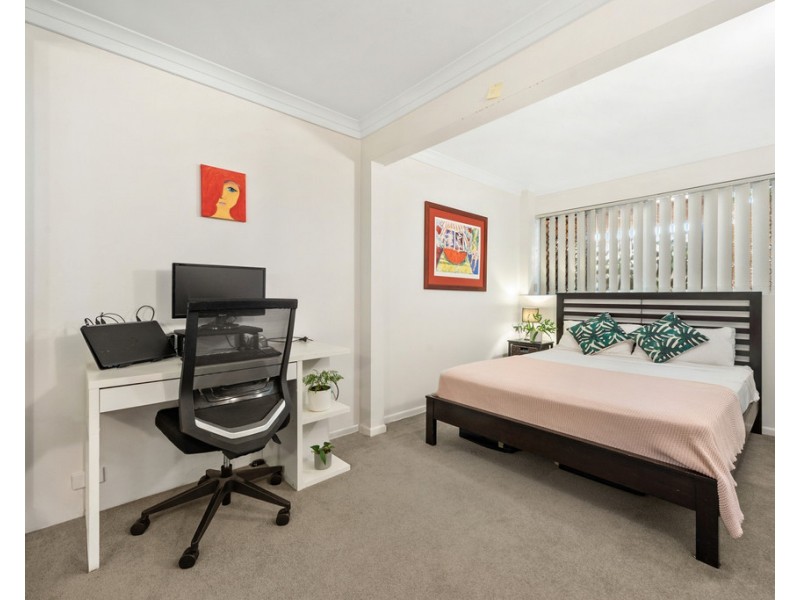 4/28 Hazlewood Street, New Farm QLD 4005