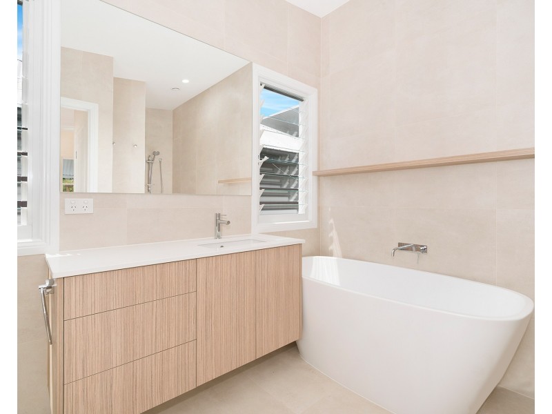 87 Arthur Terrace, Red Hill QLD 4059