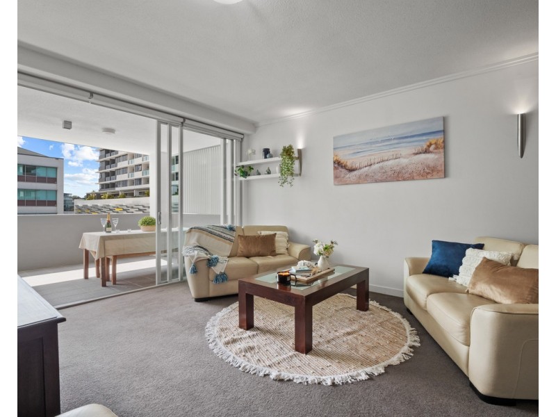 818/43 Hercules Street, Hamilton QLD 4007