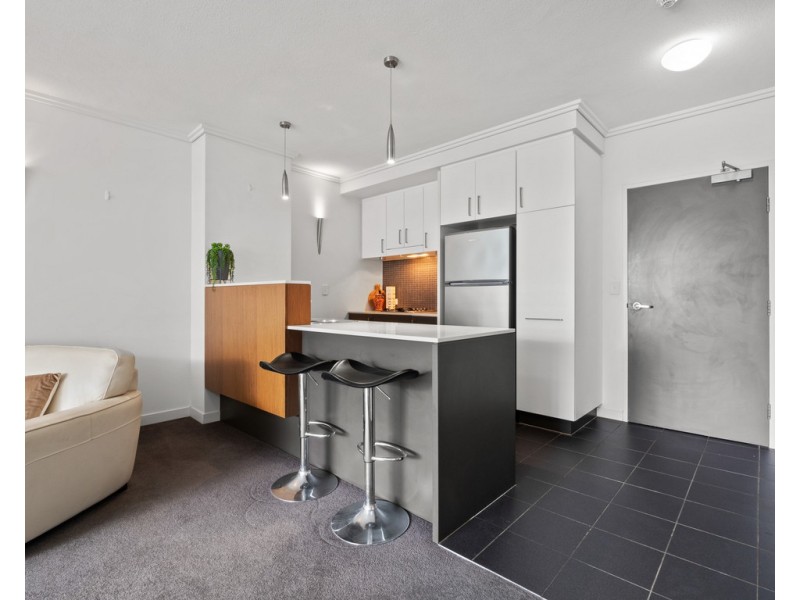 818/43 Hercules Street, Hamilton QLD 4007