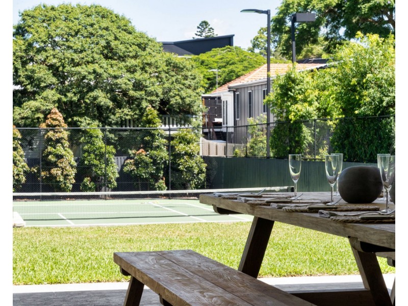 12 Blaikie Street, Hendra QLD 4011