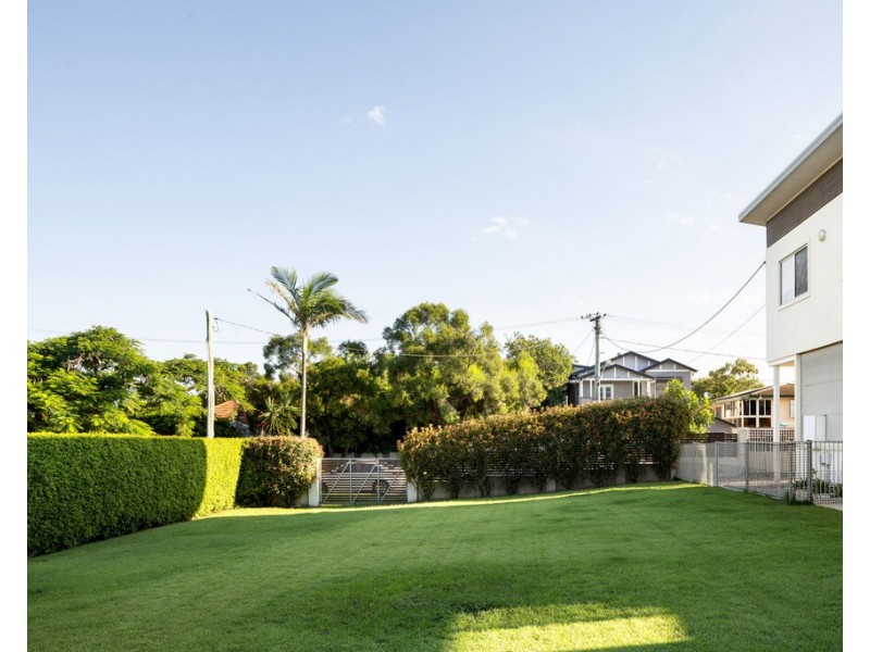 10 Williams Avenue, Hendra QLD 4011