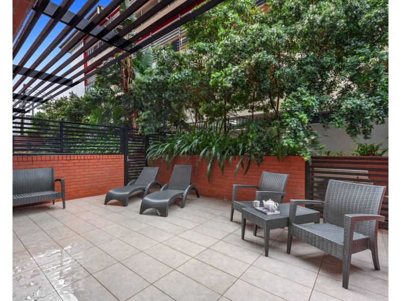 1006/9 Edmondstone Street, South Brisbane QLD 4101